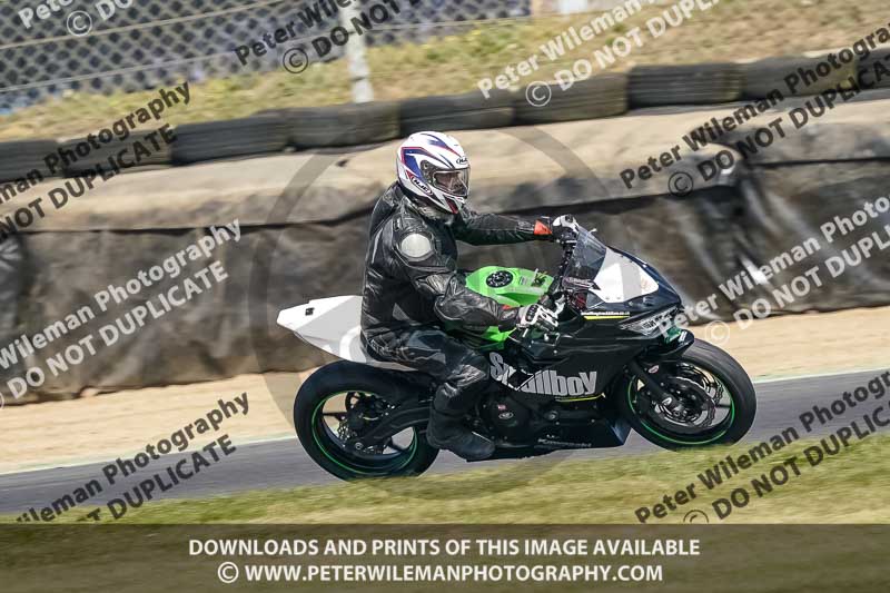 brands hatch photographs;brands no limits trackday;cadwell trackday photographs;enduro digital images;event digital images;eventdigitalimages;no limits trackdays;peter wileman photography;racing digital images;trackday digital images;trackday photos